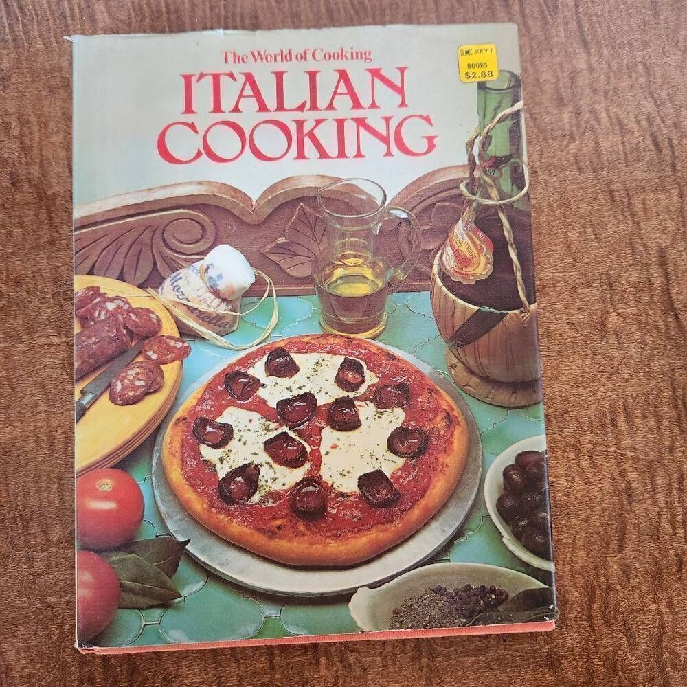 The World of cooking Italian cookbook vintage '70s Isabel Moore hardback recipe